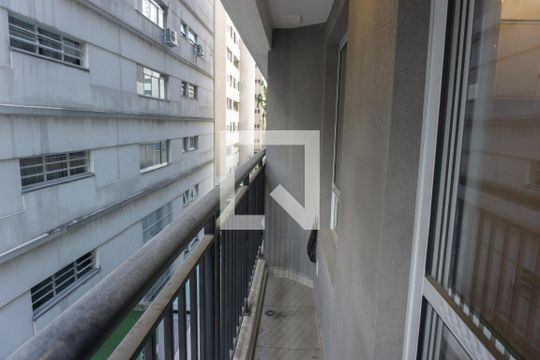 Sacada de kitnet/studio à venda com 1 quarto, 28m² em Bela Vista, São Paulo