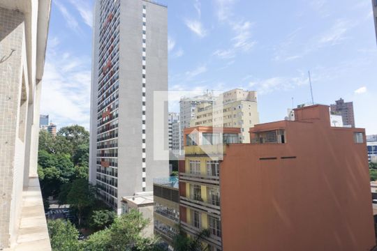 Vista de kitnet/studio para alugar com 1 quarto, 38m² em Consolação, São Paulo