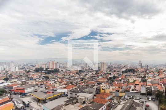 Vista  de apartamento para alugar com 2 quartos, 49m² em Vila Paiva, São Paulo