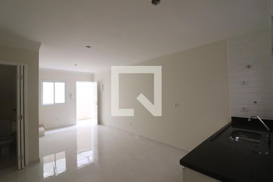 Cozinha  de casa de condomínio para alugar com 2 quartos, 60m² em Vila Isolina Mazzei, São Paulo