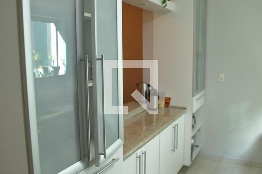 Cozinha de casa à venda com 3 quartos, 235m² em Jardim do Mar, São Bernardo do Campo