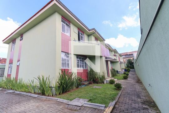 Fachada de apartamento para alugar com 2 quartos, 50m² em Boqueirão, Curitiba