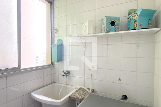 Cozinha e Área de Serviço de apartamento à venda com 2 quartos, 65m² em Bussocaba, Osasco