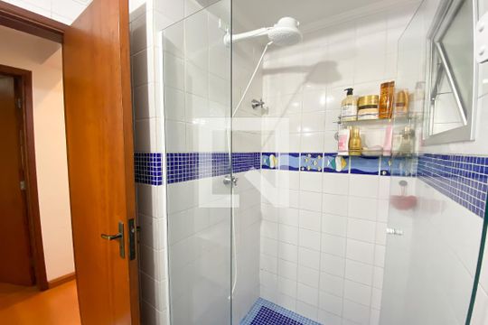 Banheiro de apartamento à venda com 2 quartos, 65m² em Bussocaba, Osasco