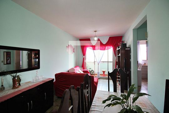 Sala  de apartamento à venda com 2 quartos, 74m² em Rudge Ramos, São Bernardo do Campo