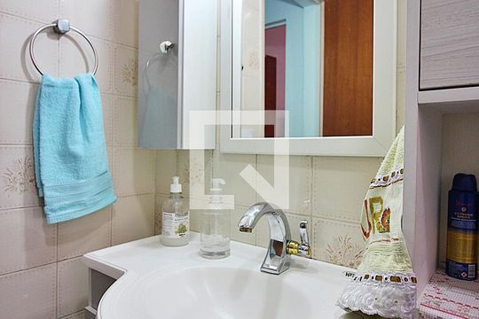 Banheiro Social de apartamento à venda com 2 quartos, 74m² em Rudge Ramos, São Bernardo do Campo