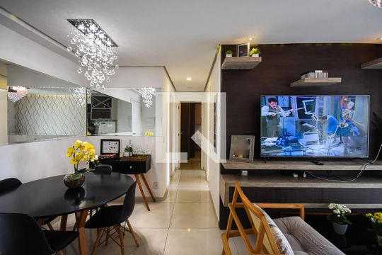 Apartamento à venda com 3 quartos, 64m² em Vila Suzana, São Paulo