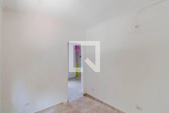 Quarto 1 de casa para alugar com 2 quartos, 70m² em Vila Nhocuné, São Paulo