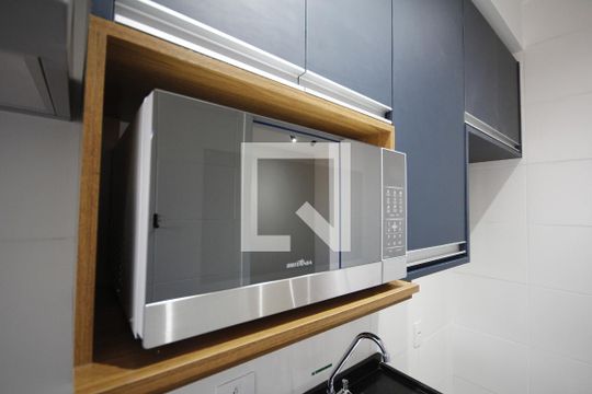 Cozinha de kitnet/studio para alugar com 1 quarto, 26m² em Vila Dom Pedro I, São Paulo