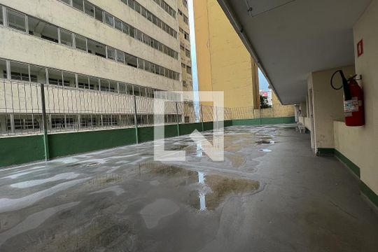 Área comum de apartamento para alugar com 2 quartos, 55m² em Sumarezinho, São Paulo