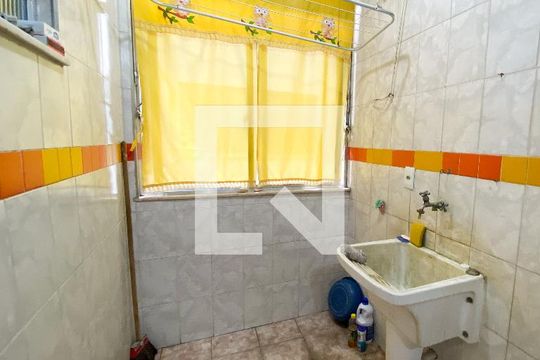 Área de Serviço de apartamento para alugar com 2 quartos, 65m² em Chácaras Rio, Petrópolis, Duque de Caxias
