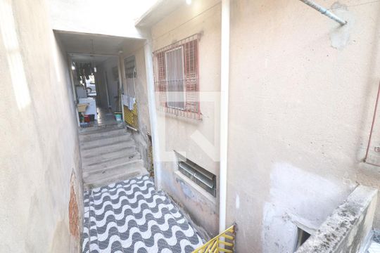 Quintal  de casa à venda com 5 quartos, 235m² em Jardim Centenario, São Paulo