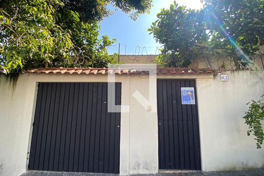 Fachada de casa à venda com 3 quartos, 160m² em Sacomã, São Paulo