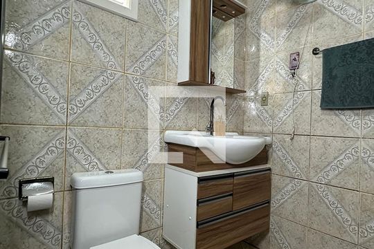 Banheiro de casa à venda com 2 quartos, 180m² em Jardim América, São Leopoldo