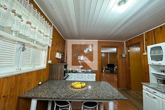 Cozinha de casa à venda com 2 quartos, 180m² em Jardim América, São Leopoldo