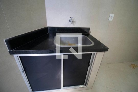 Área de serviço de casa para alugar com 3 quartos, 140m² em Setor Jaó, Goiânia