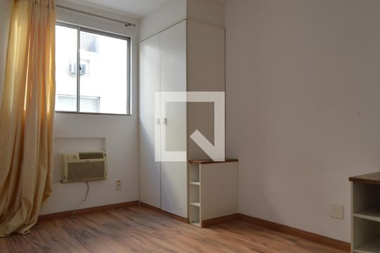 Suíte  de apartamento para alugar com 2 quartos, 64m² em Pechincha, Rio de Janeiro