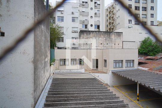 Vista de apartamento para alugar com 2 quartos, 74m² em Petrópolis, Porto Alegre