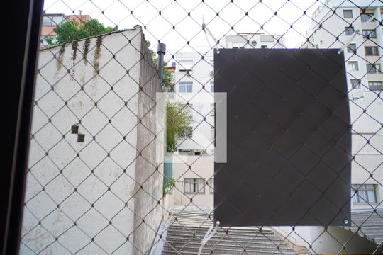 Quarto 1 de apartamento para alugar com 2 quartos, 74m² em Petrópolis, Porto Alegre