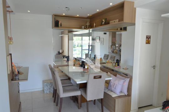 Apartamento à venda com 2 quartos, 65m² em Pechincha, Rio de Janeiro