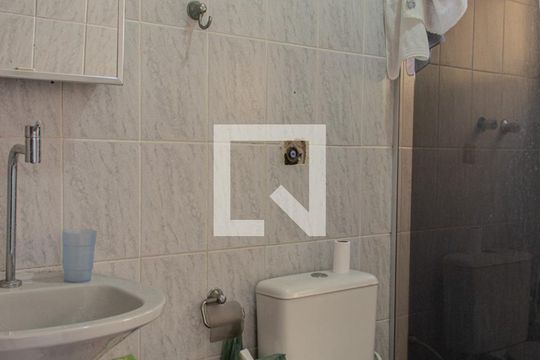 Banheiro da Suíte de casa à venda com 3 quartos, 109m² em Vila Palmeiras, São Paulo