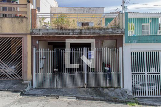 Fachada de casa à venda com 3 quartos, 109m² em Vila Palmeiras, São Paulo