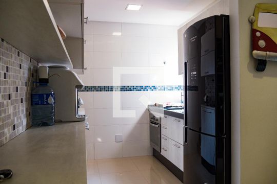 Cozinha de apartamento à venda com 2 quartos, 100m² em Parque das Nações, Santo André