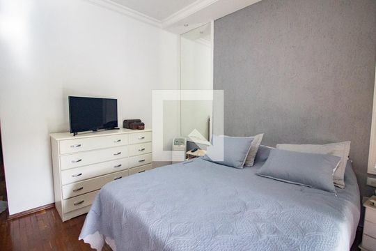 quarto 1 de casa à venda com 4 quartos, 210m² em Vila Mazzei, São Paulo