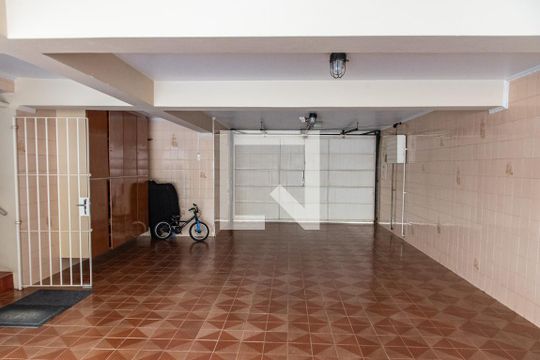 Garagem de casa à venda com 4 quartos, 700m² em Vila Mariana, São Paulo