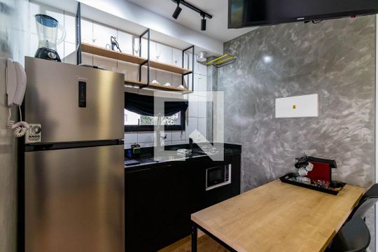 Studio de kitnet/studio para alugar com 1 quarto, 26m² em Jardim Panorama, São Paulo