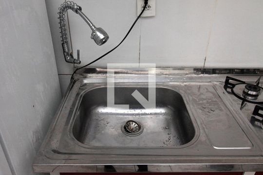 Cozinha de apartamento para alugar com 1 quarto, 40m² em Campos Elíseos, São Paulo