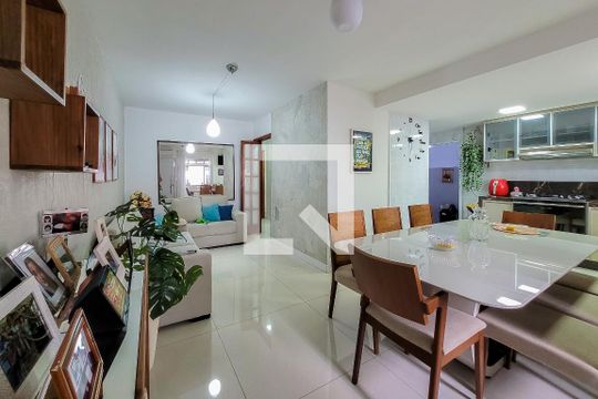 Casa à venda com 4 quartos, 192m² em Baeta Neves, São Bernardo do Campo