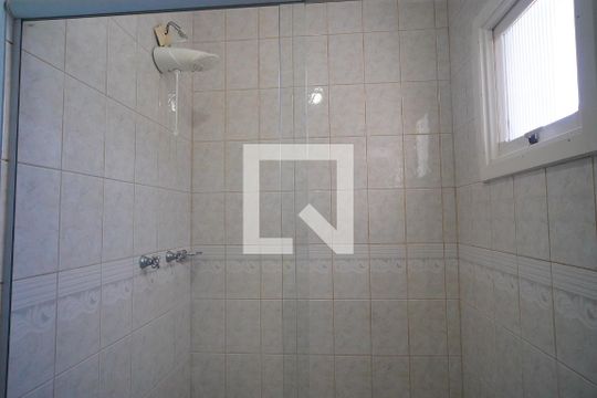 Banheiro Corredor de casa à venda com 3 quartos, 260m² em Bom Jesus, Porto Alegre