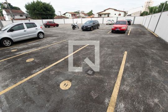 Garagem Descoberta de apartamento para alugar com 3 quartos, 83m² em Vila São José, Taubaté