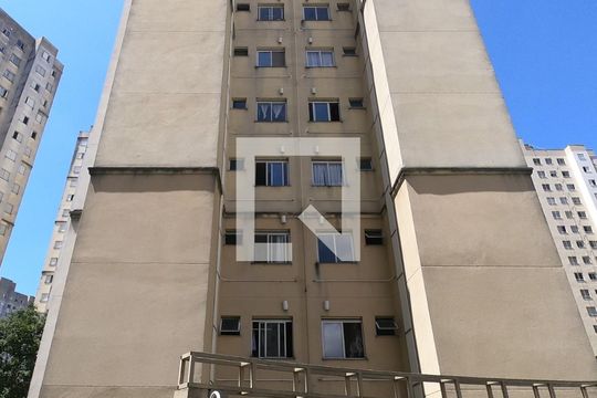 Fachada do bloco de apartamento para alugar com 2 quartos, 44m² em Ponte Grande, Guarulhos