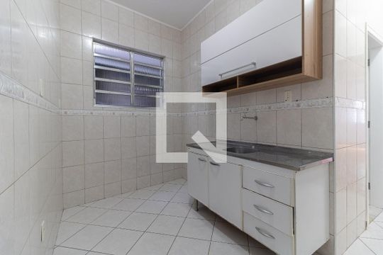 Cozinha de apartamento para alugar com 2 quartos, 60m² em Aclimação, São Paulo