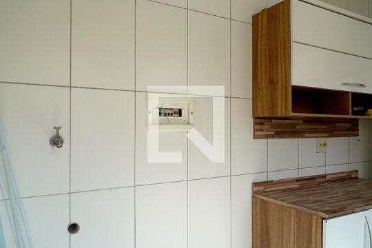 Área de Serviço de apartamento para alugar com 2 quartos, 54m² em Vila Jardini, Sorocaba
