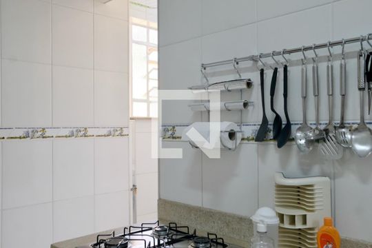 Cozinha de apartamento à venda com 3 quartos, 111m² em Centro, Belo Horizonte