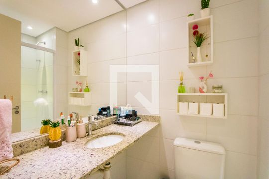 Banheiro de apartamento à venda com 2 quartos, 50m² em Jardim Jamaica, Santo André
