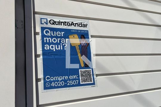 Fachada de casa à venda com 4 quartos, 240m² em Vila Germinal, São Paulo