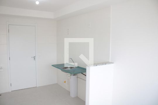 Sala de apartamento para alugar com 1 quarto, 26m² em Vila Ema, São Paulo