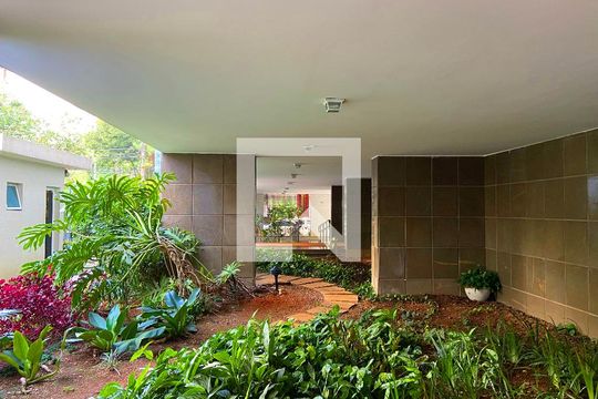 Jardim de apartamento à venda com 3 quartos, 130m² em Higienópolis, São Paulo