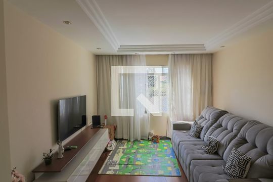 Casa à venda com 3 quartos, 125m² em Vila Tiradentes, São Paulo