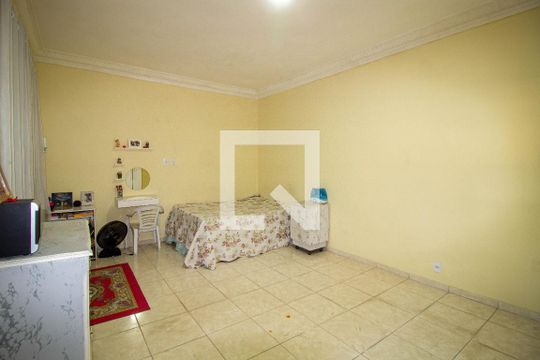 Quarto 1 de casa à venda com 3 quartos, 200m² em Tijuca, Rio de Janeiro