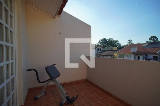 Sacada  de casa à venda com 3 quartos, 140m² em Jardim Itu, Porto Alegre