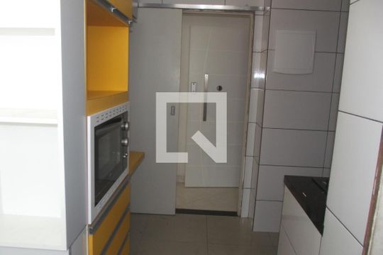 Cozinha de apartamento para alugar com 2 quartos, 78m² em Cachambi, Rio de Janeiro