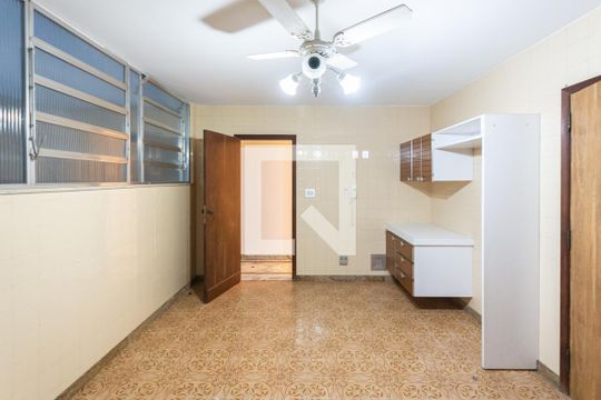 Cozinha de apartamento à venda com 4 quartos, 310m² em Tijuca, Rio de Janeiro