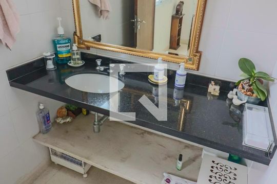 Lavabo de casa à venda com 4 quartos, 400m² em Parque dos Principes, São Paulo