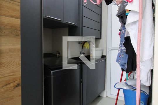 Detalhe cozinha  de apartamento para alugar com 3 quartos, 96m² em Barra Funda, São Paulo