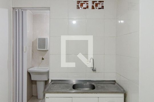 Cozinha de apartamento para alugar com 1 quarto, 25m² em Vila Clementino, São Paulo